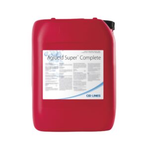 Czerwony pojemnik z etykietą produktu "Agrocid Super Complete" firmy CID LINES, przeznaczony do użytku w rolnictwie.