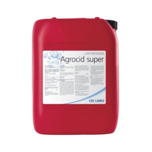 Czerwony kanister z etykietą "Agrocid super" oraz logo "CID LINES", zawiera tekst informacyjny w czarnej czcionce i niebieskie elementy graficzne.