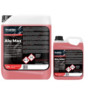 Duże i małe plastikowe kanistry z czerwonym płynem marki ProElite Alu Max, z etykietą informującą o właściwościach żrących, oznaczeniami ostrzegawczymi i numerem UN2922.